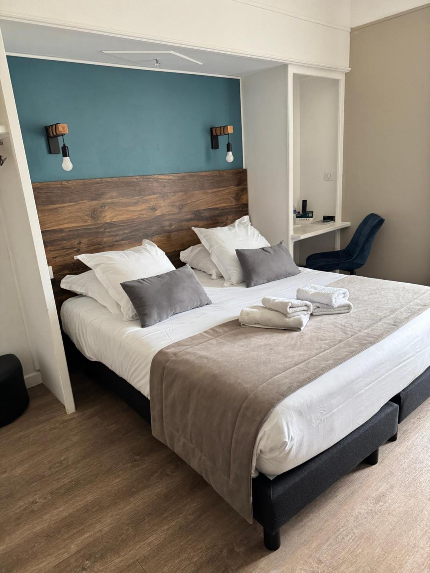 Logis Hotel De La Poste Vitry-le-Francois Bagian luar foto