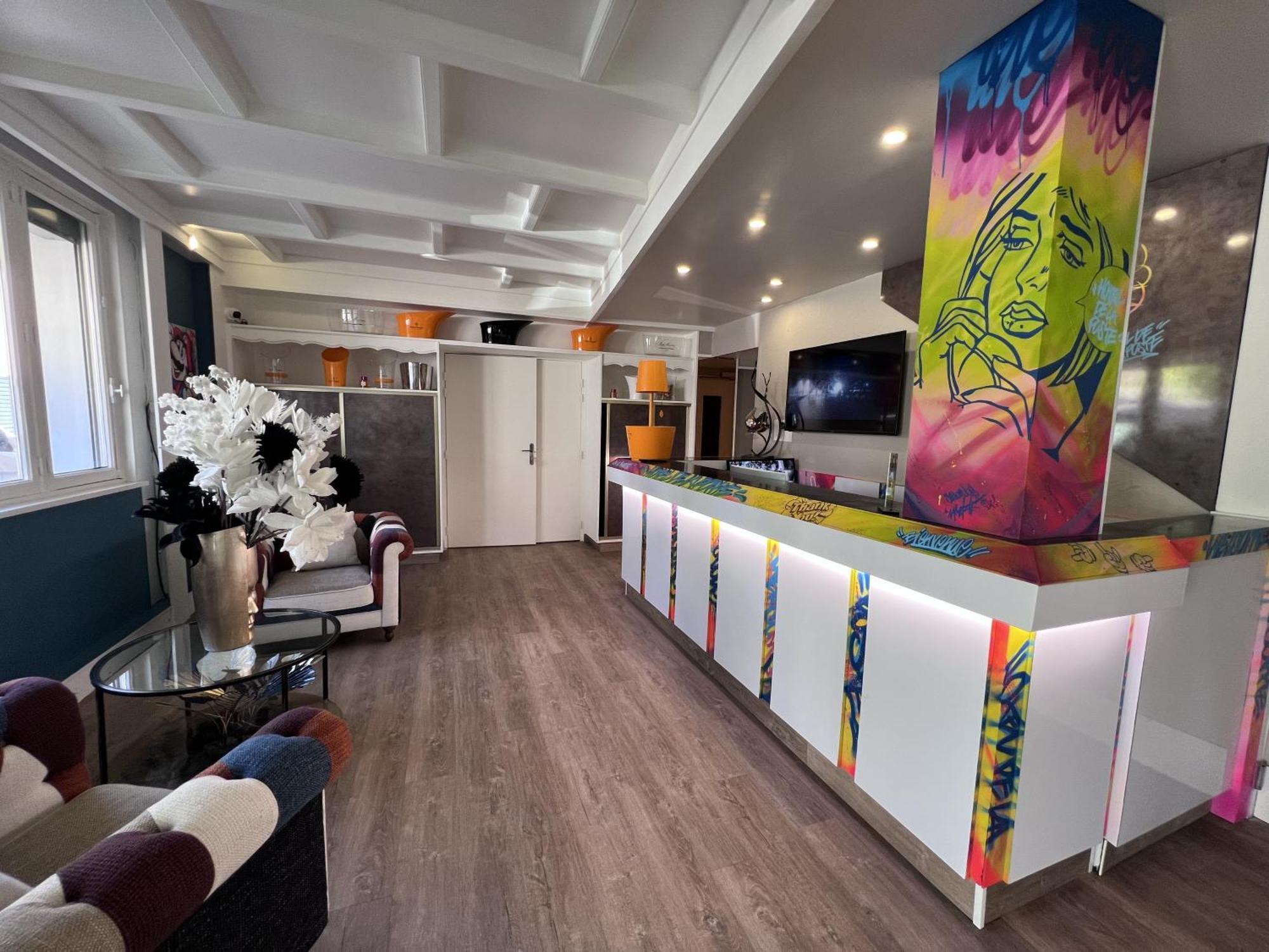 Logis Hotel De La Poste Vitry-le-Francois Bagian luar foto